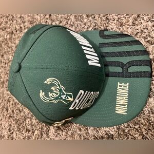 Green Milwaukee Bucks Cap